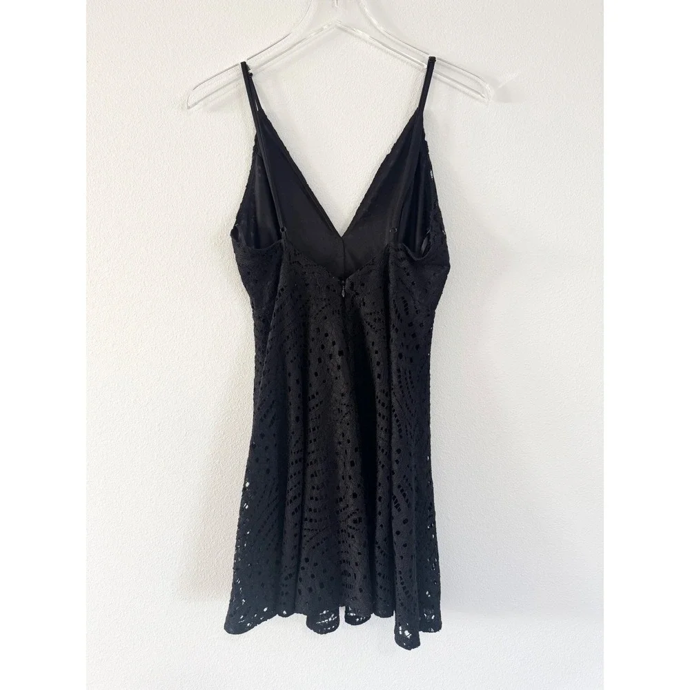 Kimchi Blue Urban Outfitters | Black Lace V-Neck Strappy Dress - Picture 4 of 5